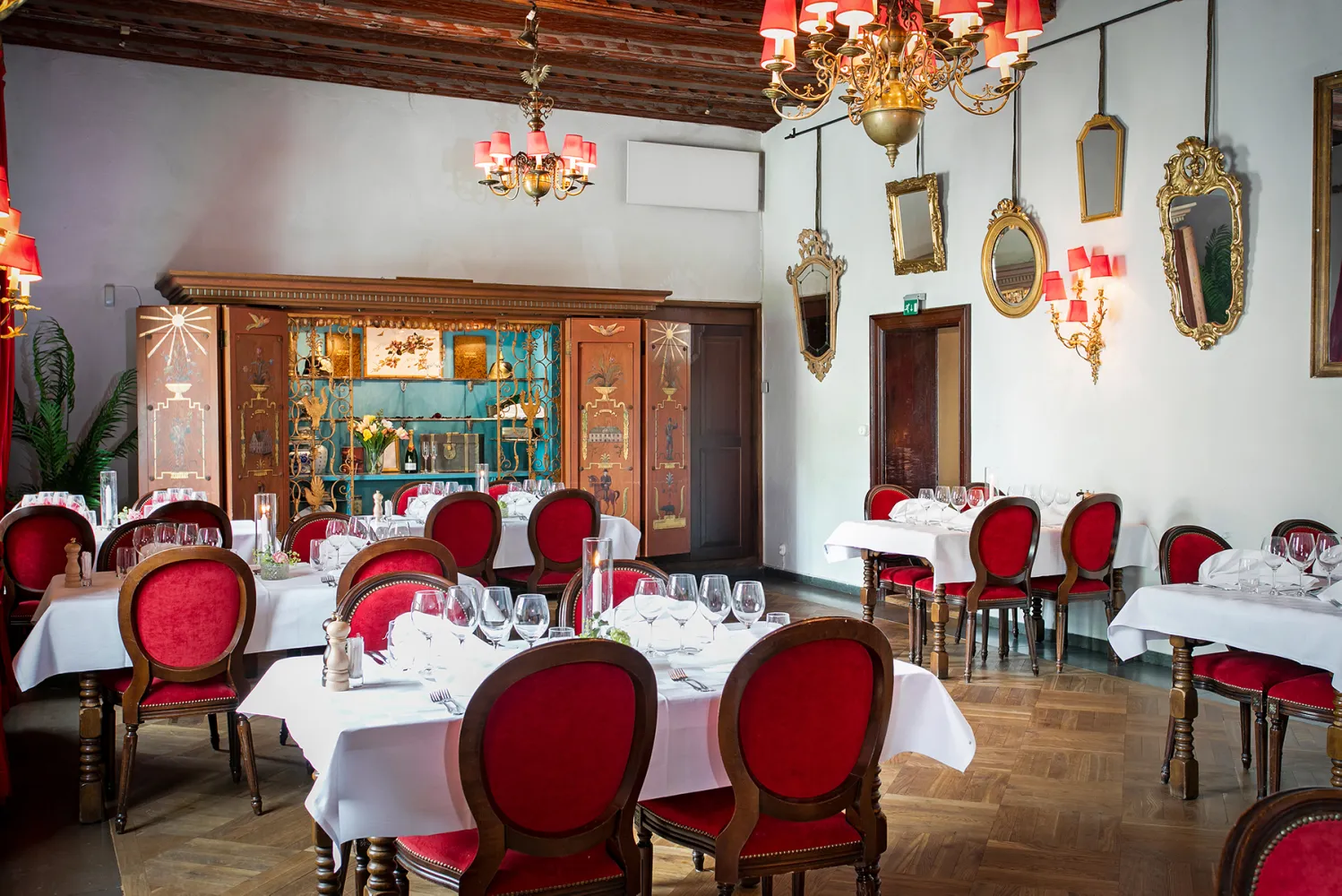 The main dining room at Häringe Palace